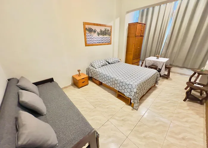 Ocean Post 4 Copacabana - apartamento completo no melhor ponto de Copacabana , a 200m da praia e 350m do metrô Rio de Janeiro